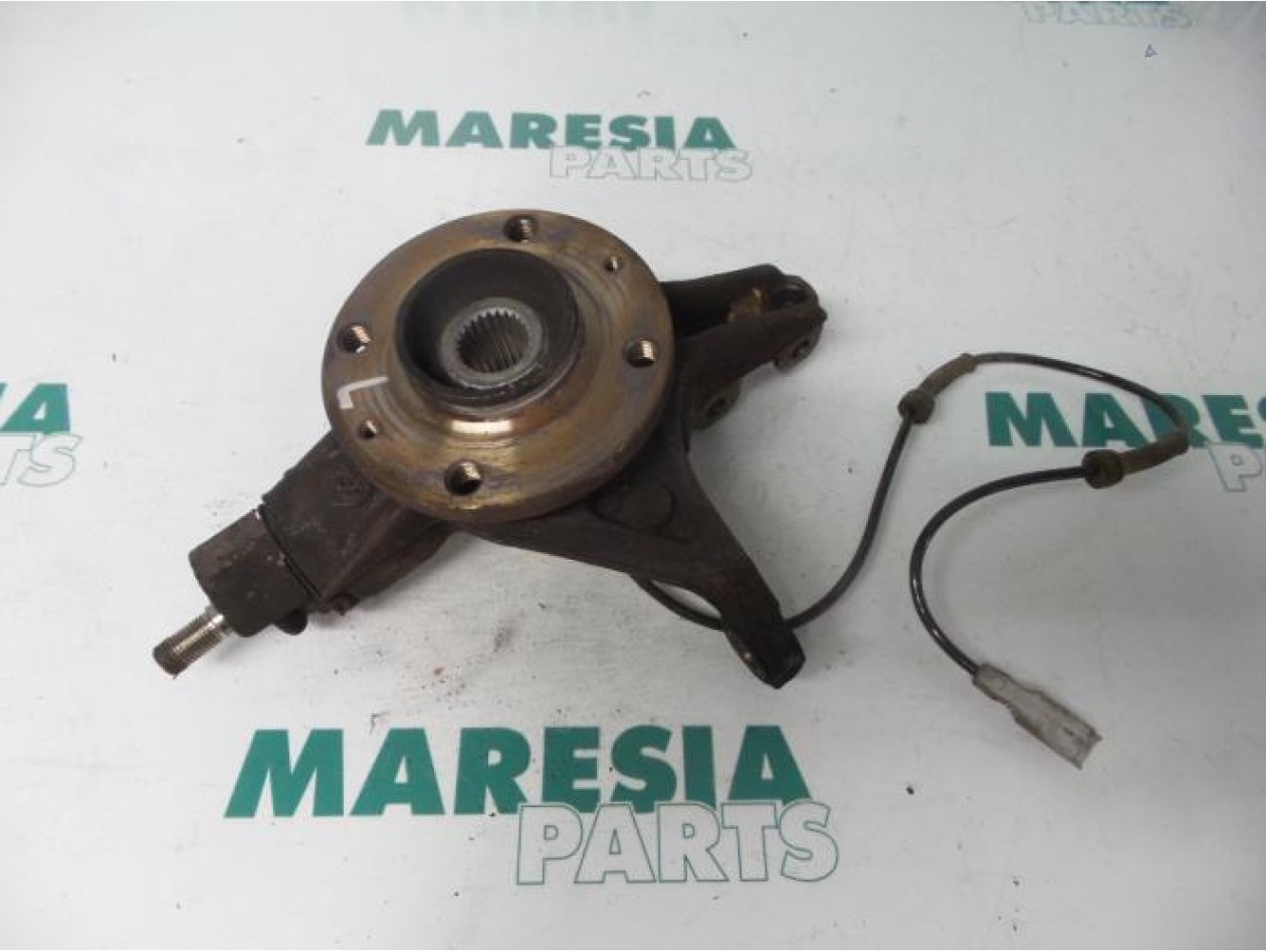 Peugeot - 308 - Achsschenkel links vorne