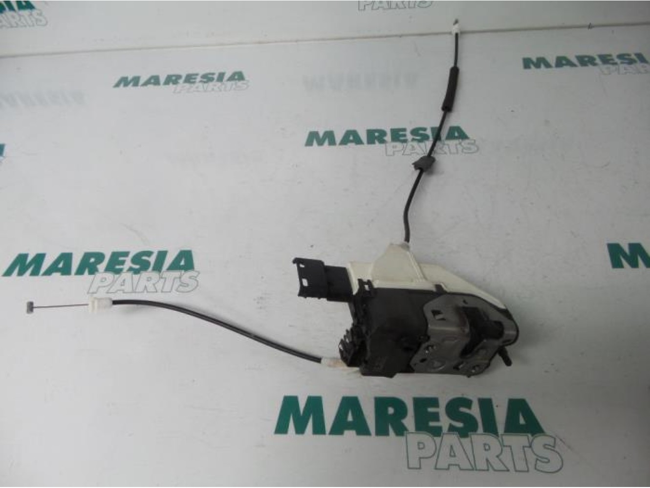Peugeot - 308 - Front door lock mechanism 4-door, right