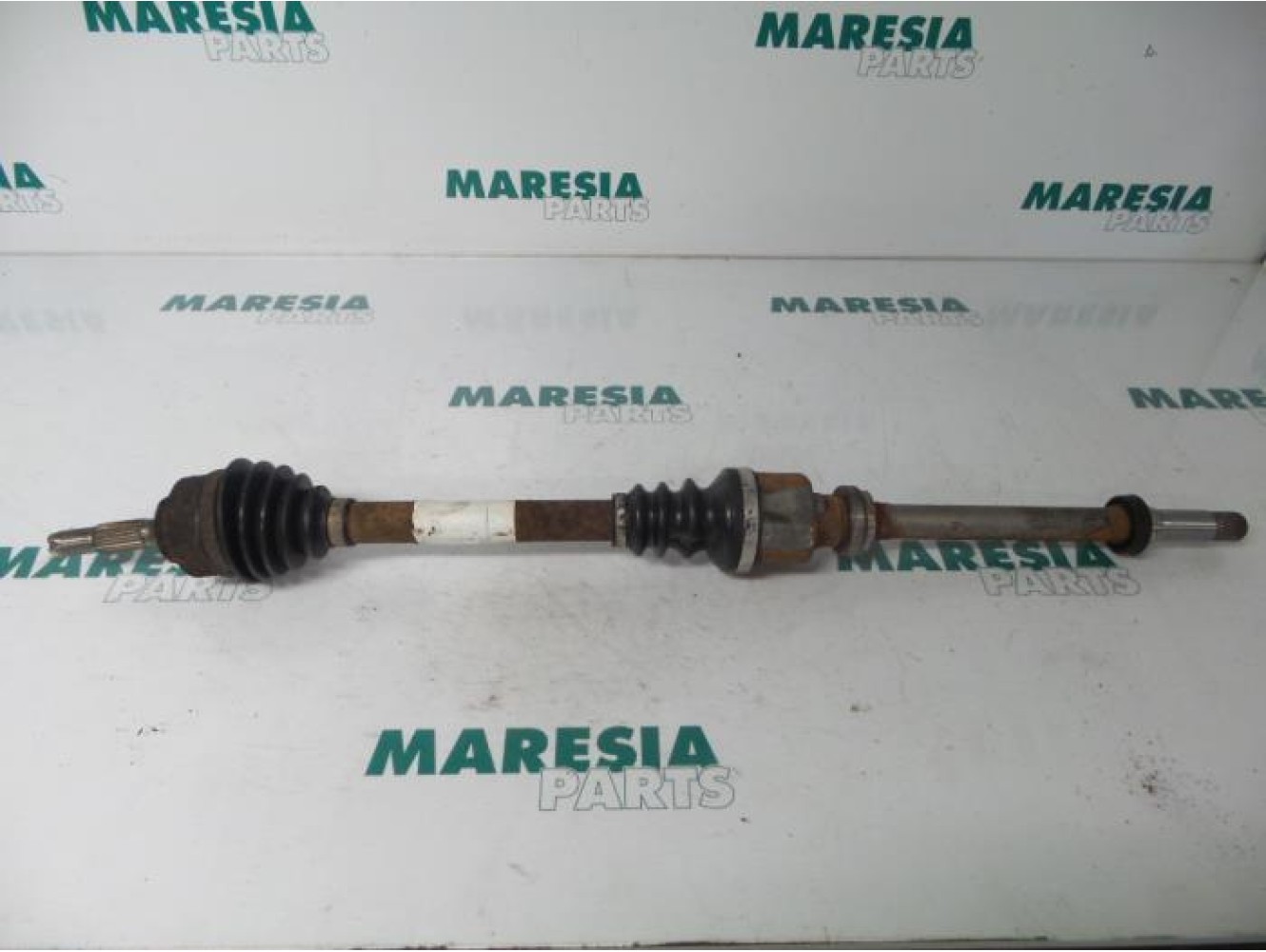 Peugeot - 206 - Aandrijfas links-voor