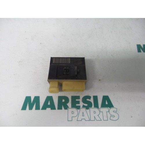 Peugeot - Partner - Glow plug relay