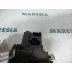 Renault - Megane Scenic - Rear door lock mechanism 4-door, left