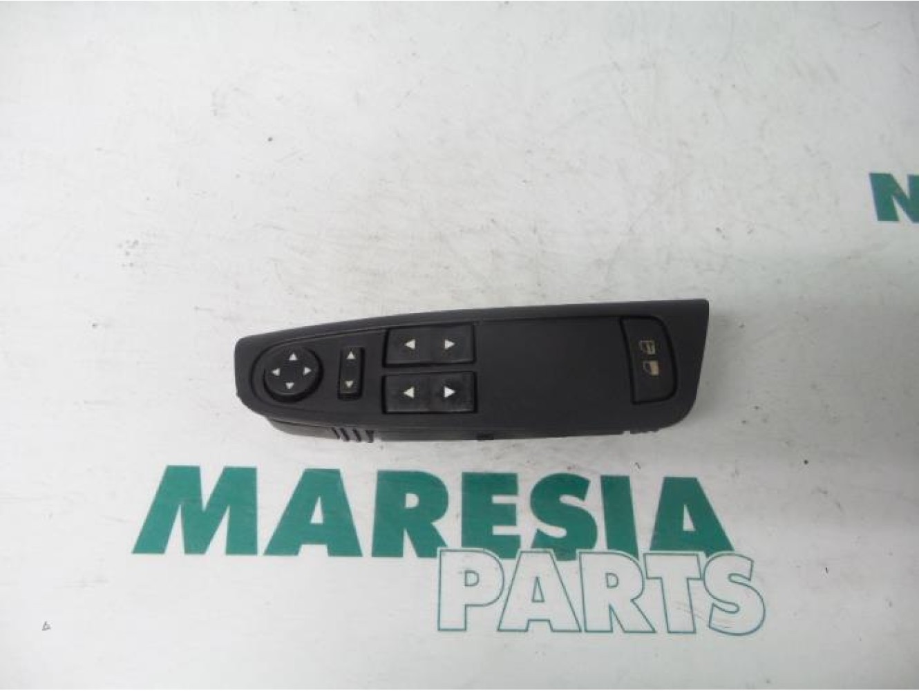 Fiat - Stilo - Multi-functional window switch