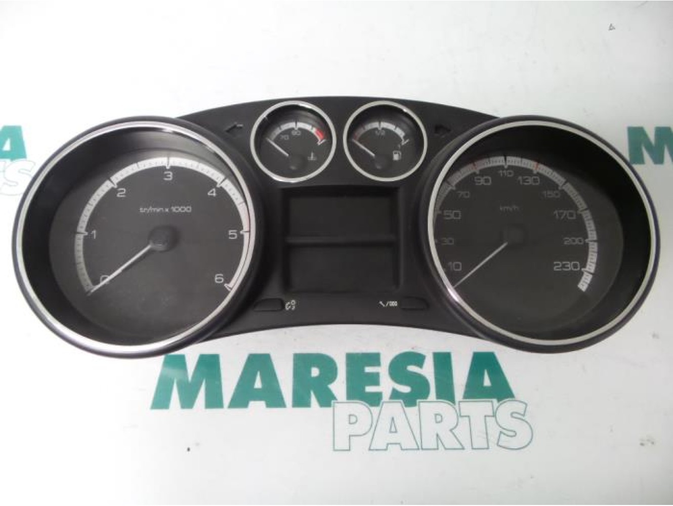 Peugeot - 308 - Instrumentenbrett