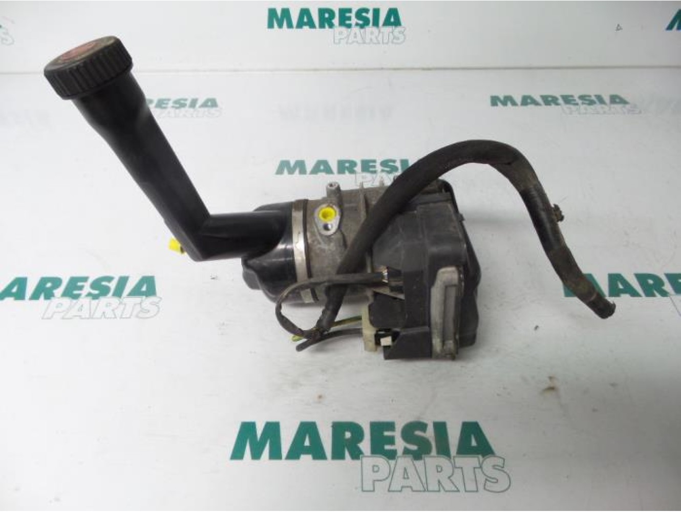 Peugeot - Partner - Power steering pump