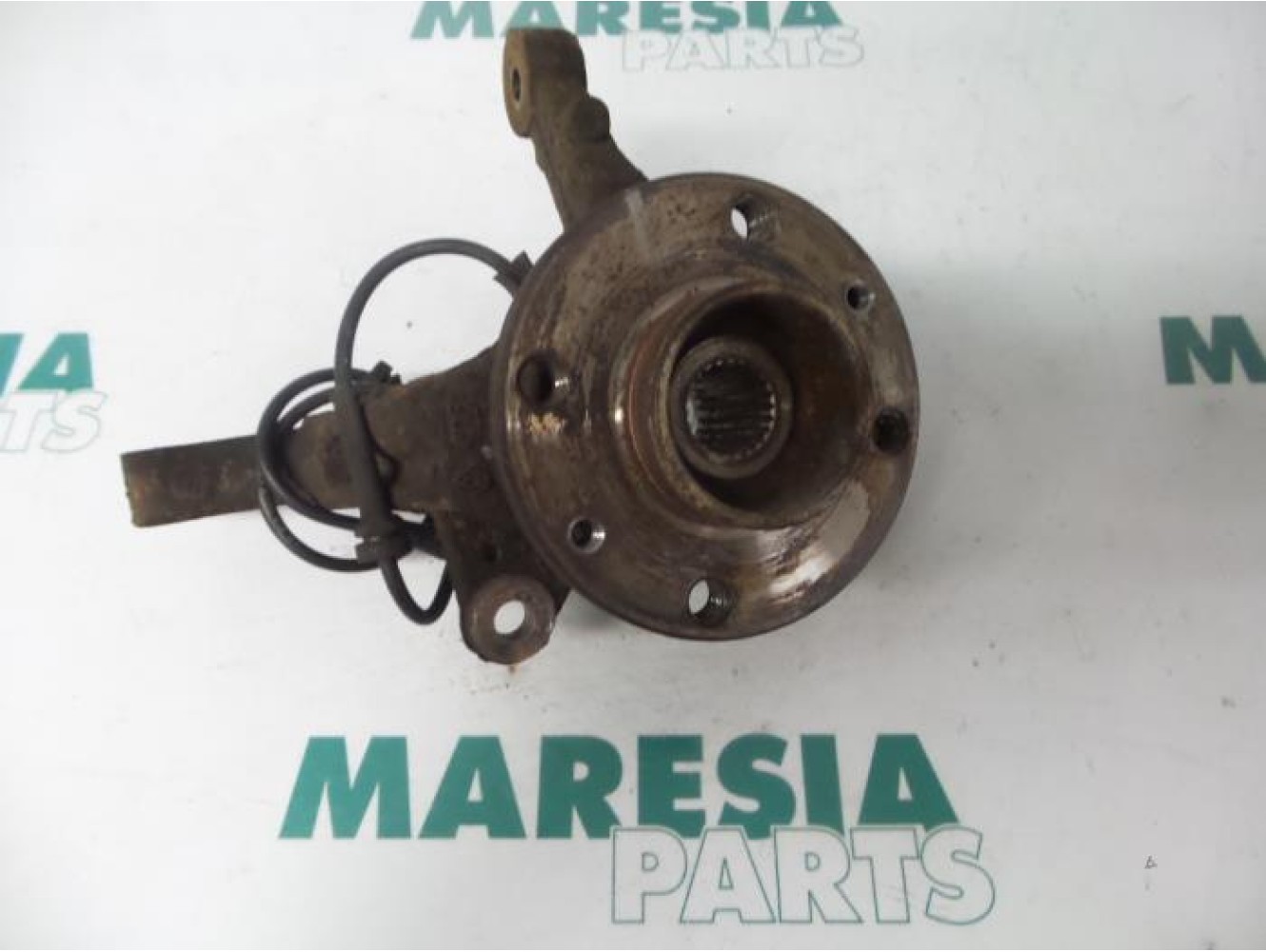 Renault - Modus - Knuckle, front left