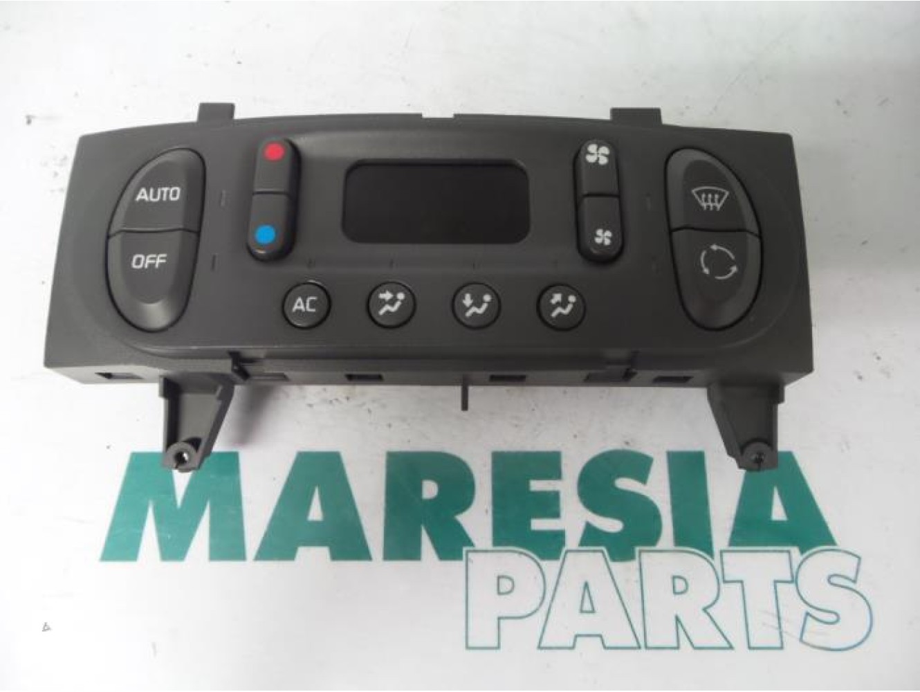 Renault - Megane Scenic - Heater control panel