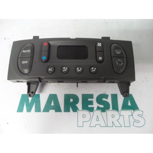 Renault - Megane Scenic - Heater control panel