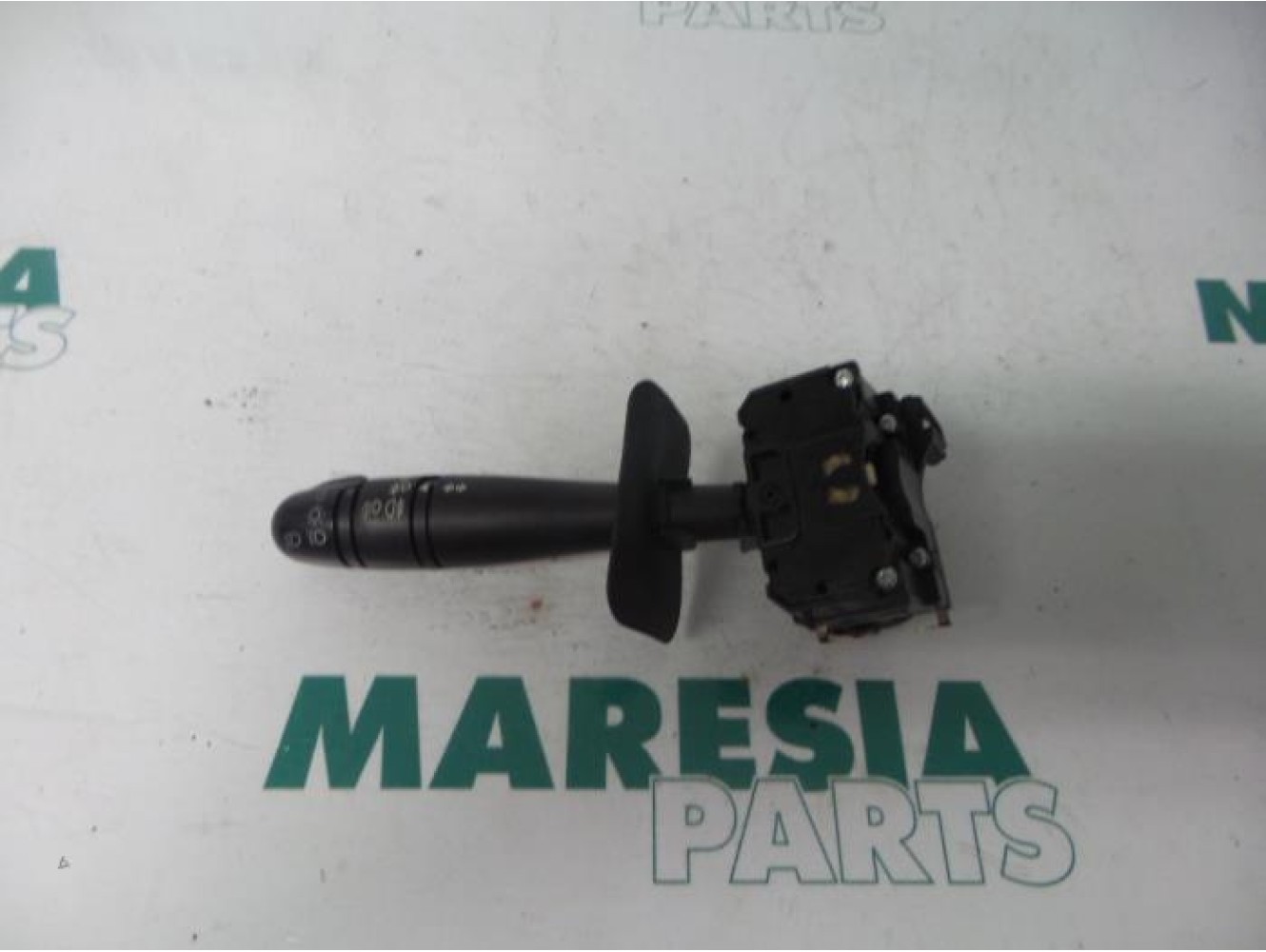 Renault - Megane Scenic - Indicator switch