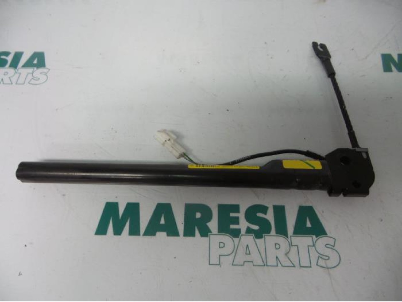 Renault - Modus - Gurtsrammer links