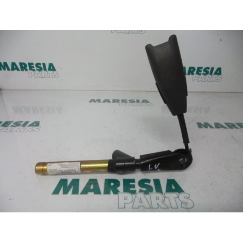 Renault - Laguna - Gurtsrammer links