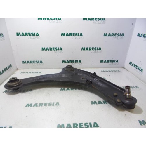 Renault - Laguna - Front lower wishbone, right