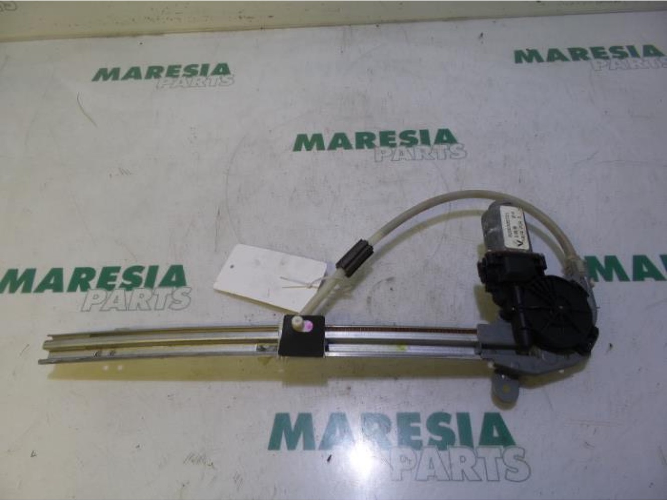Renault - Laguna - Rear door window mechanism 4-door, right