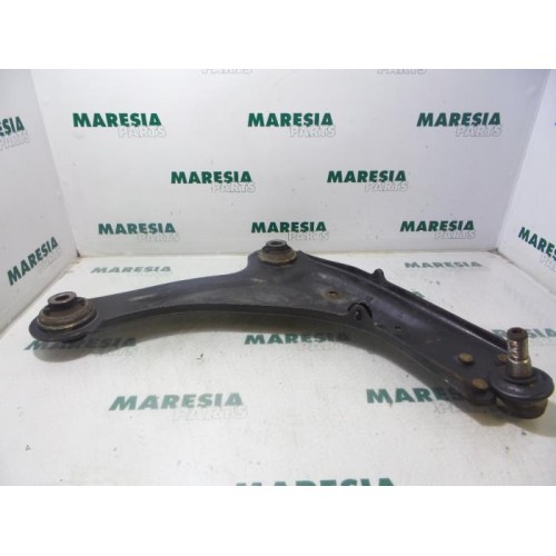 Renault - Laguna - Front lower wishbone, right