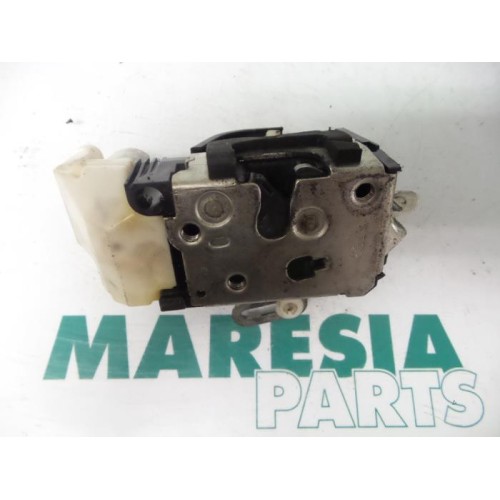 Fiat - Punto - Front door lock mechanism 4-door, right