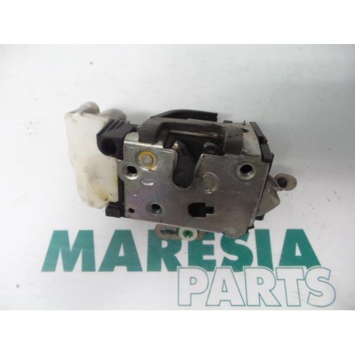 Fiat - Punto - Front door lock mechanism 4-door, right