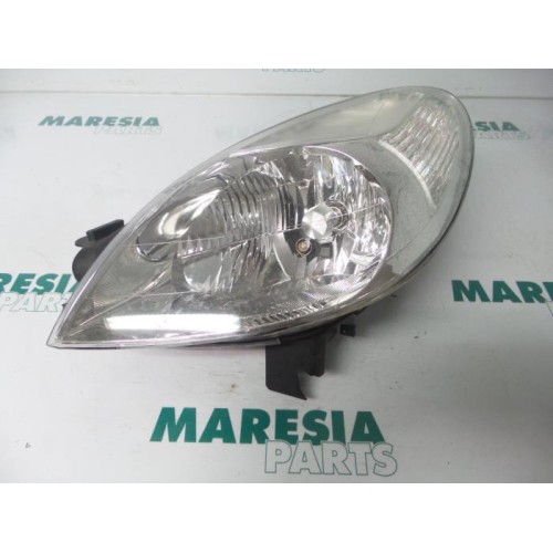 Citroen - Picasso - Headlight, left
