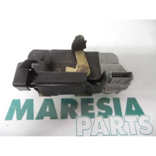 Peugeot - 307 - Rear door mechanism 4-door, right
