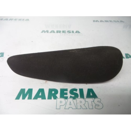 Peugeot - 307 - Armrest