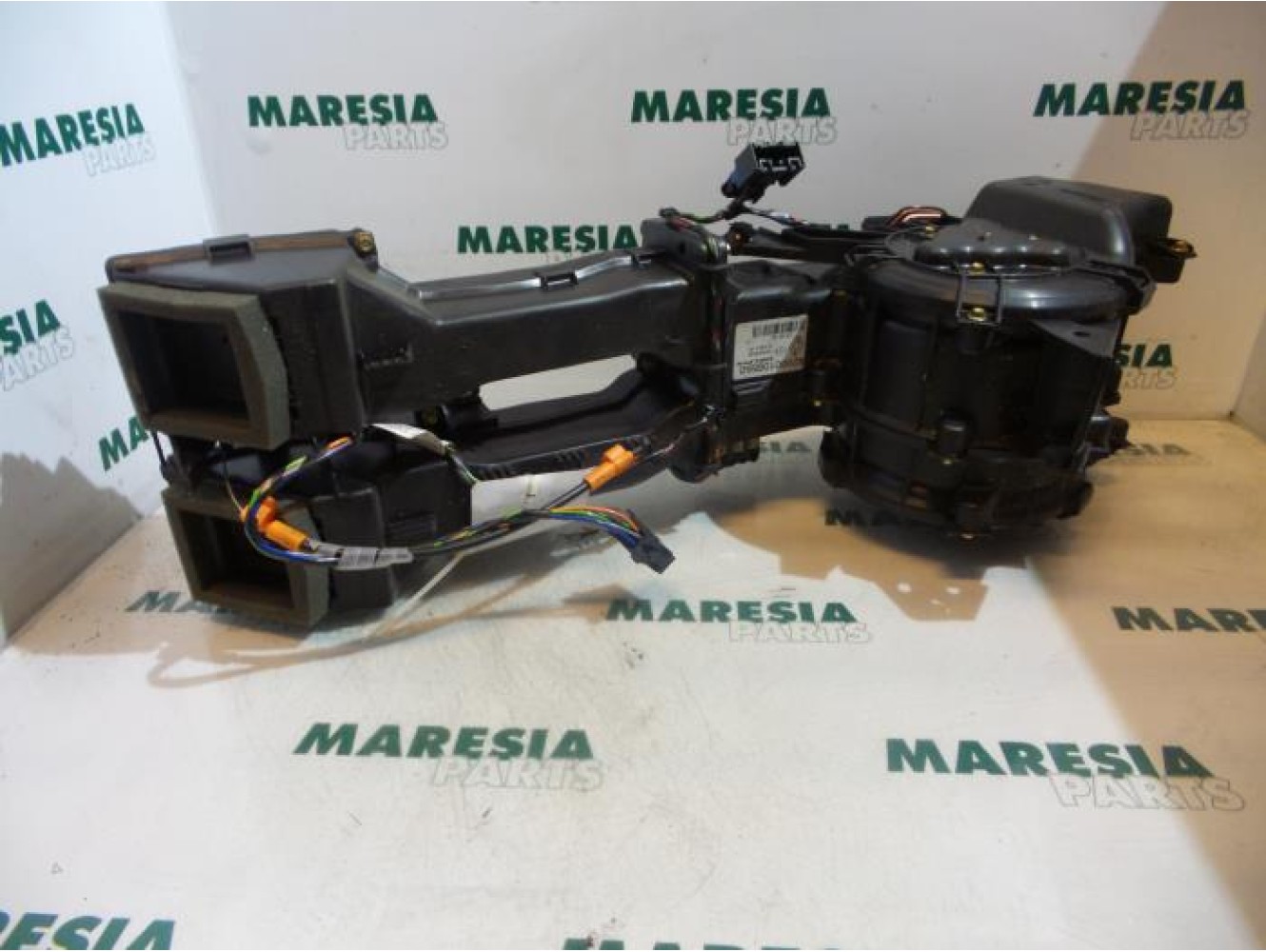 Renault - Vel Satis - Heating and ventilation fan motor