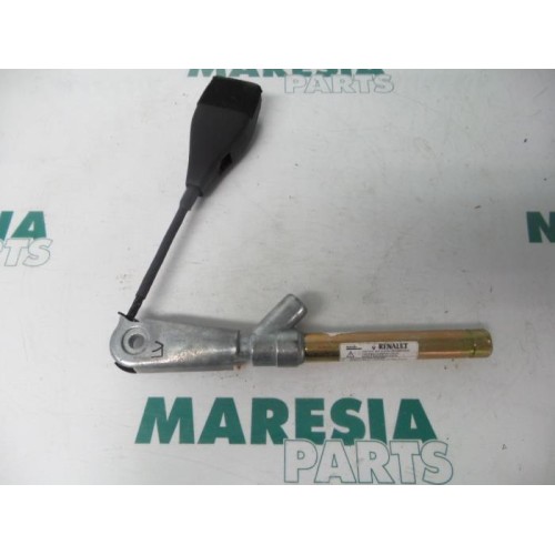 Renault - Megane Scenic - Gurtsrammer links