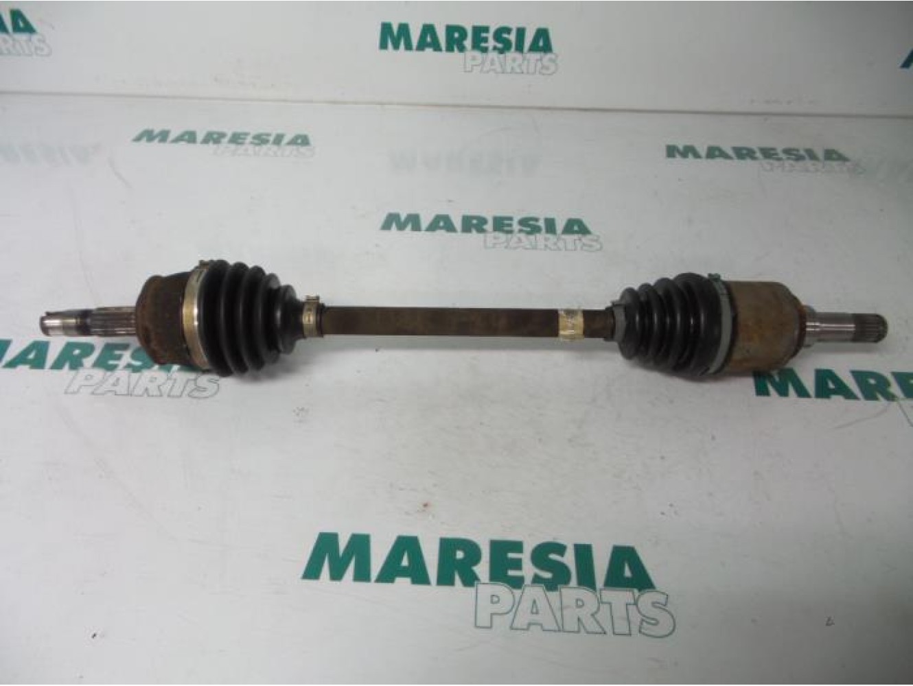 Fiat - Punto - Aandrijfas links-voor
