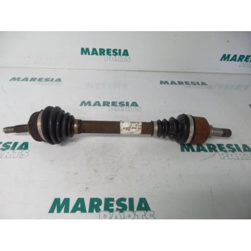 Citroen - C3 - Aandrijfas links-voor