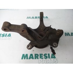 Renault - Espace - Knuckle, front right