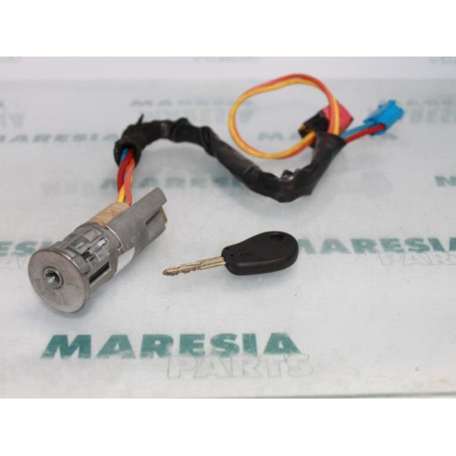 Citroen - Xsara - Serrure de contact + clé