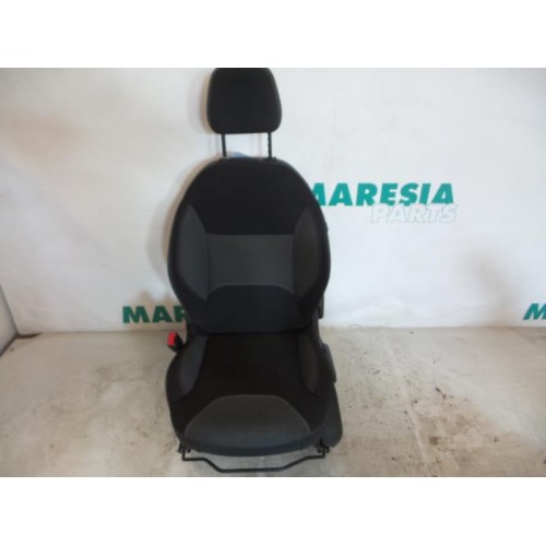 Citroen - C3 - Stoel links