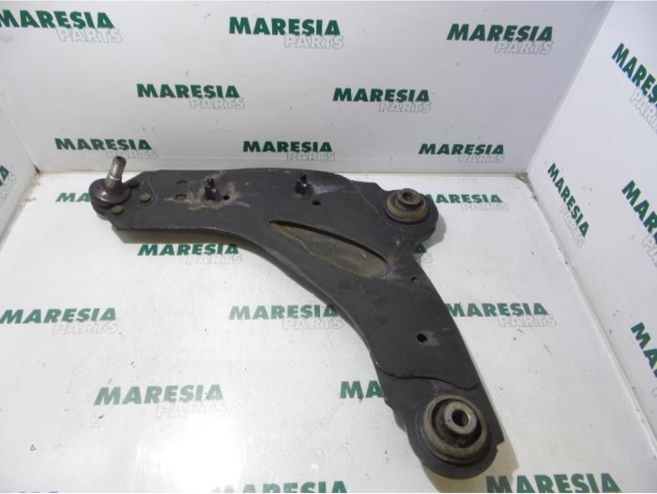 Renault - Trafic - Querlenker unten links vorne