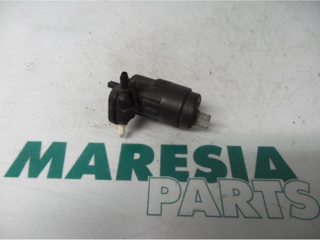 Fiat - Stilo - Scheibensprüherpumpe vorne
