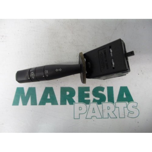 Peugeot - 206 - Indicator switch