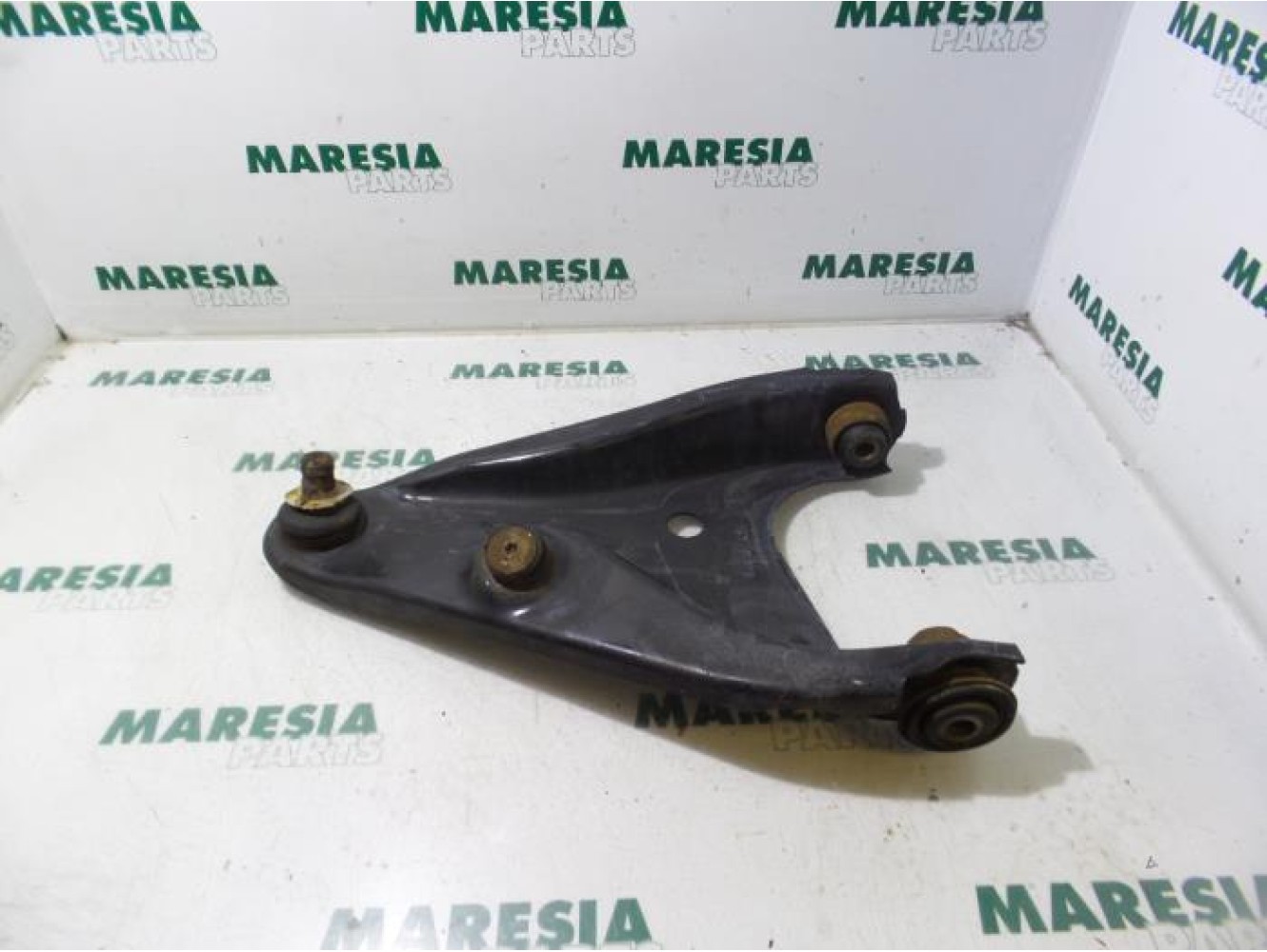 Dacia - Logan - Front lower wishbone, left