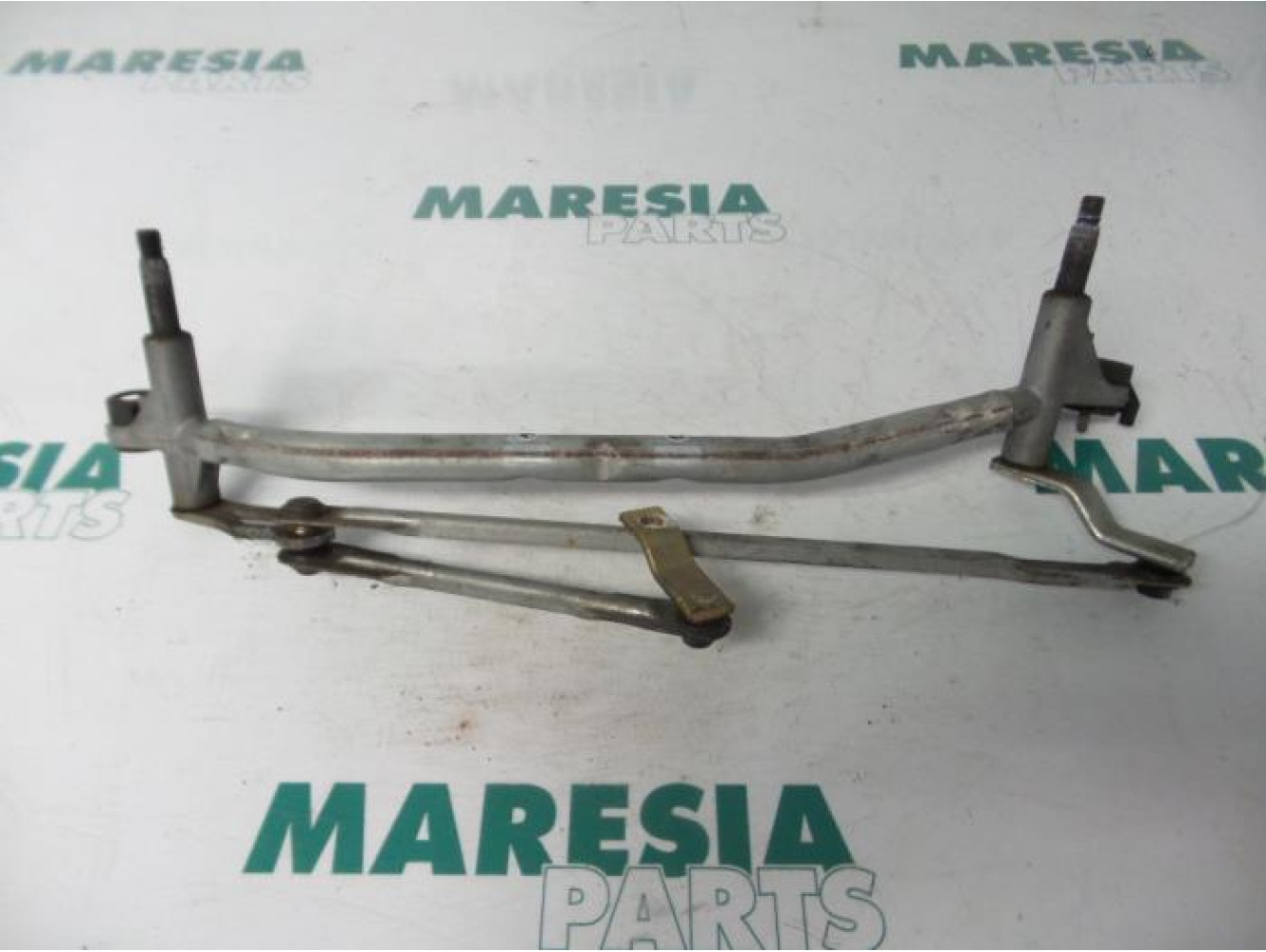 Peugeot - 1007 - Wiper mechanism