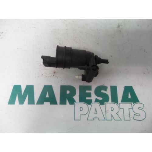 Peugeot - 307 - Windscreen washer pump