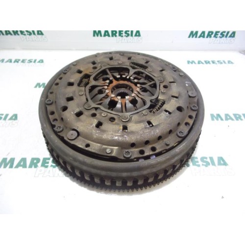 Renault - Laguna - Flywheel