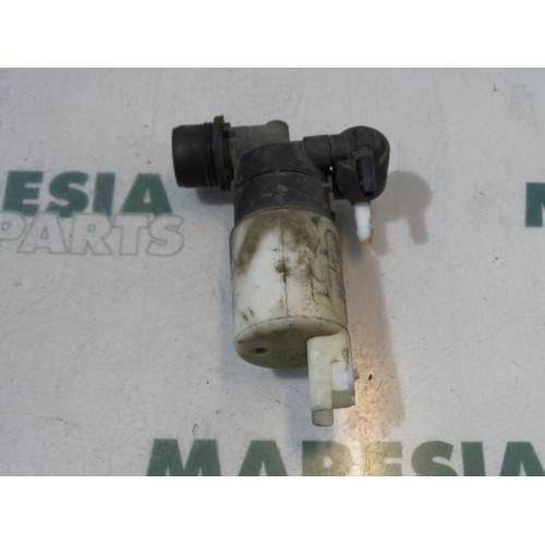 Peugeot - 307 - Windscreen washer pump