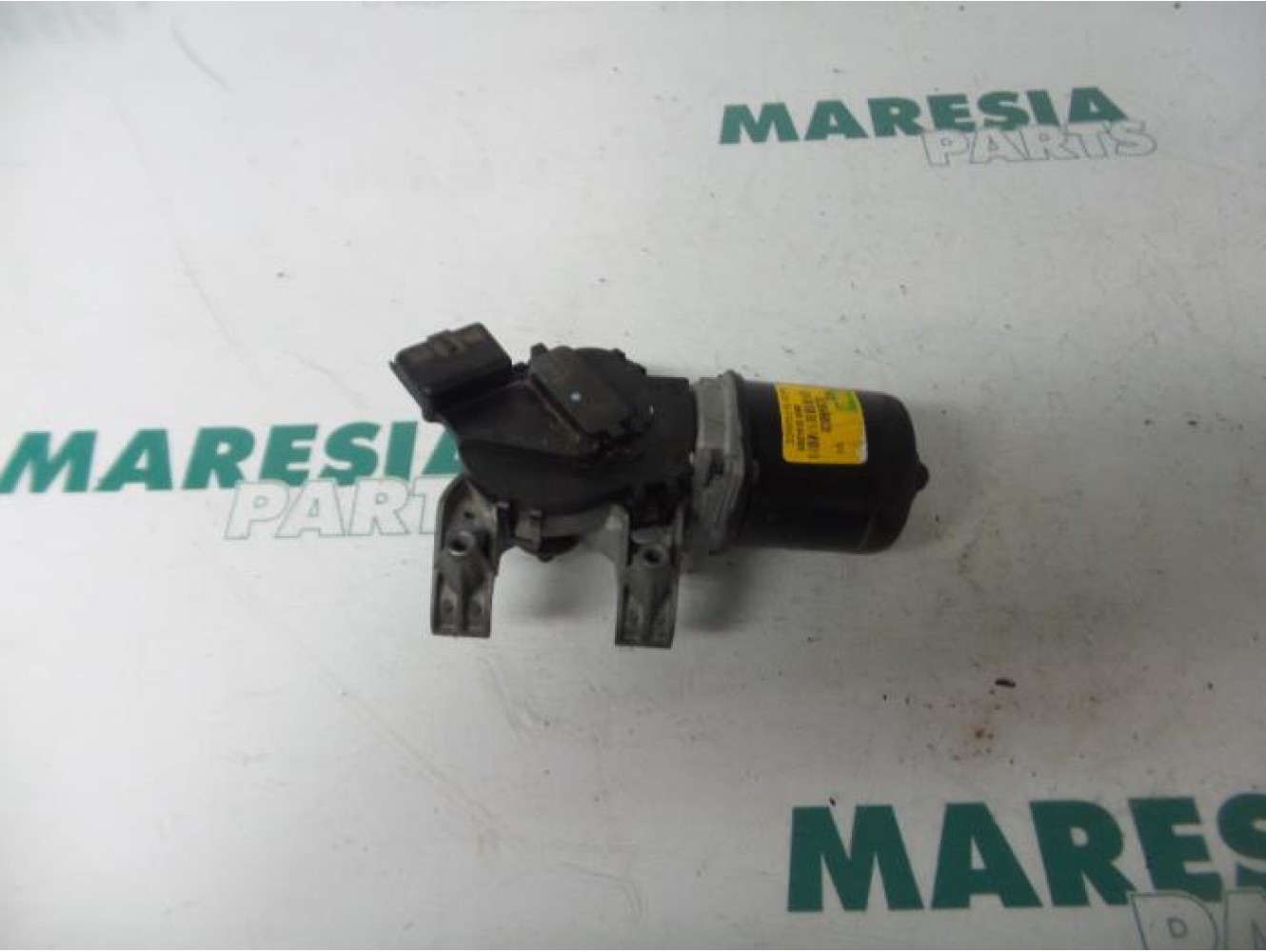 Peugeot - 1007 - Front wiper motor
