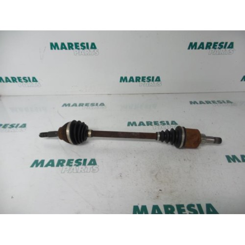 Peugeot - 1007 - Front drive shaft, left