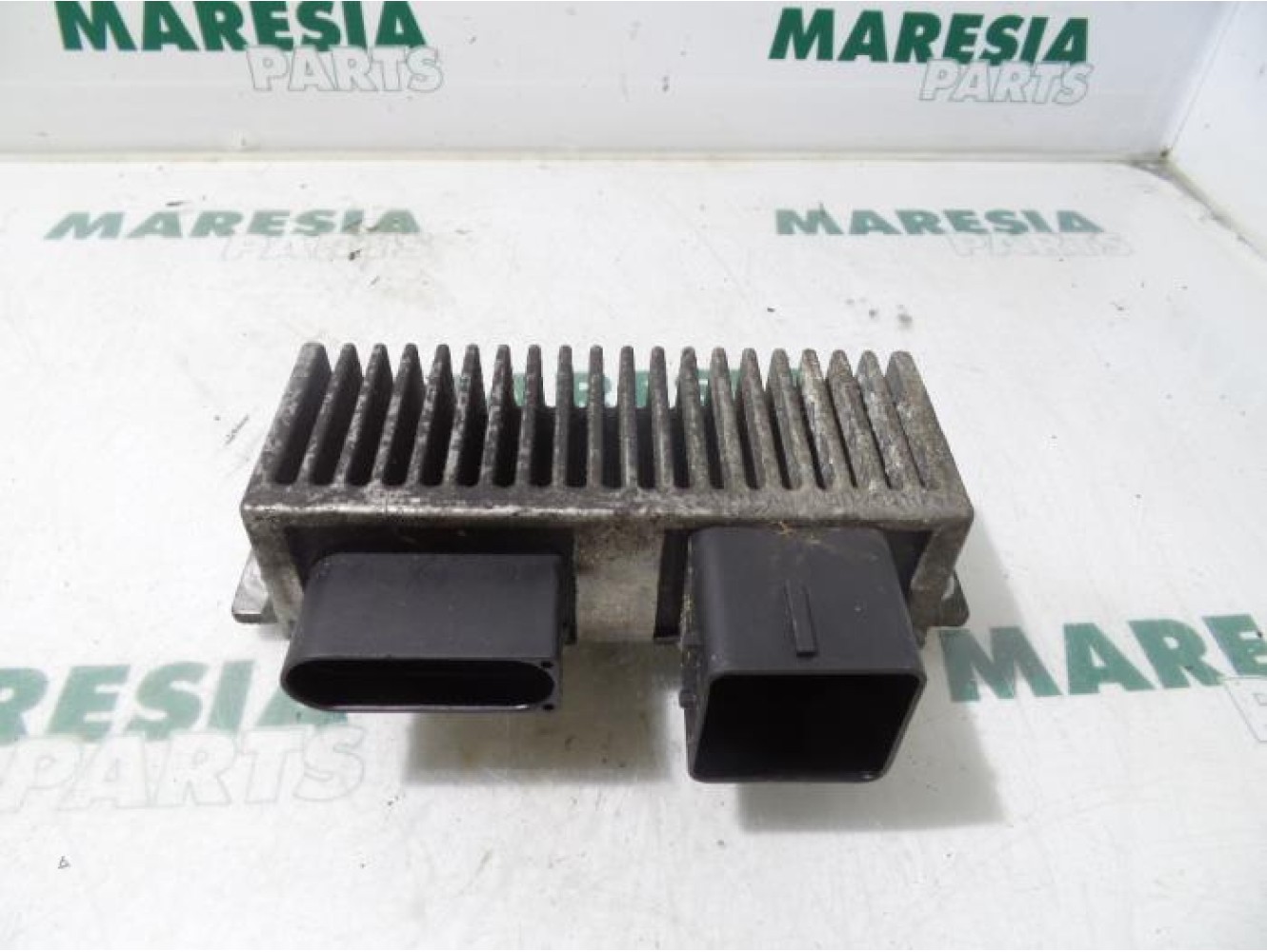 Renault - Master - Glow plug relay