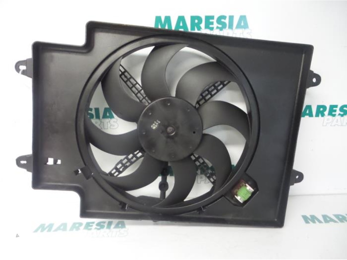 Alfa Romeo - GT - Fan motor