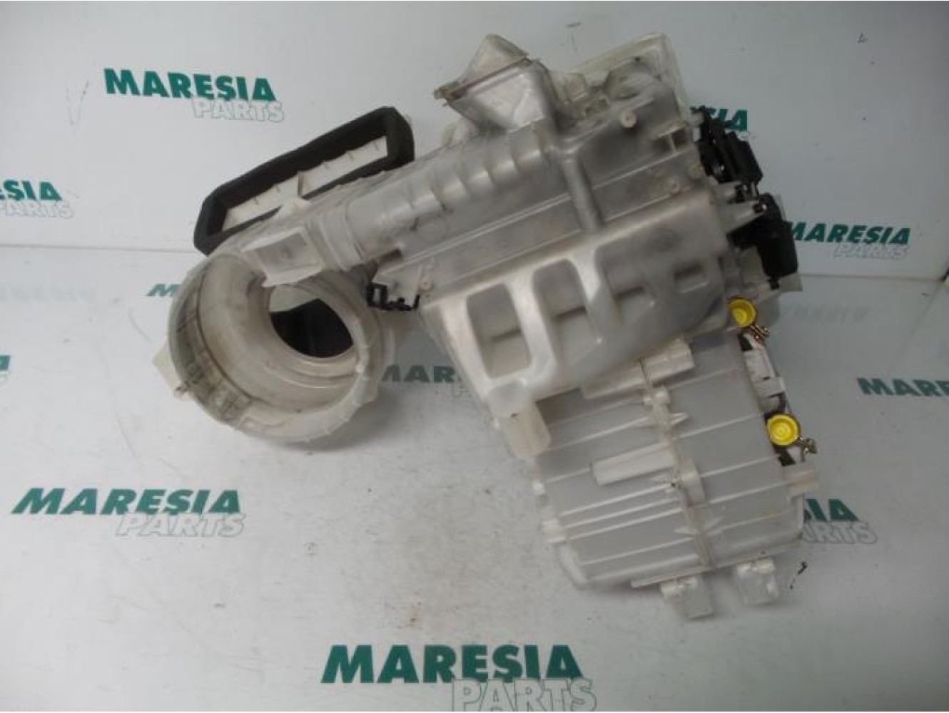 Fiat - Punto - Heater housing