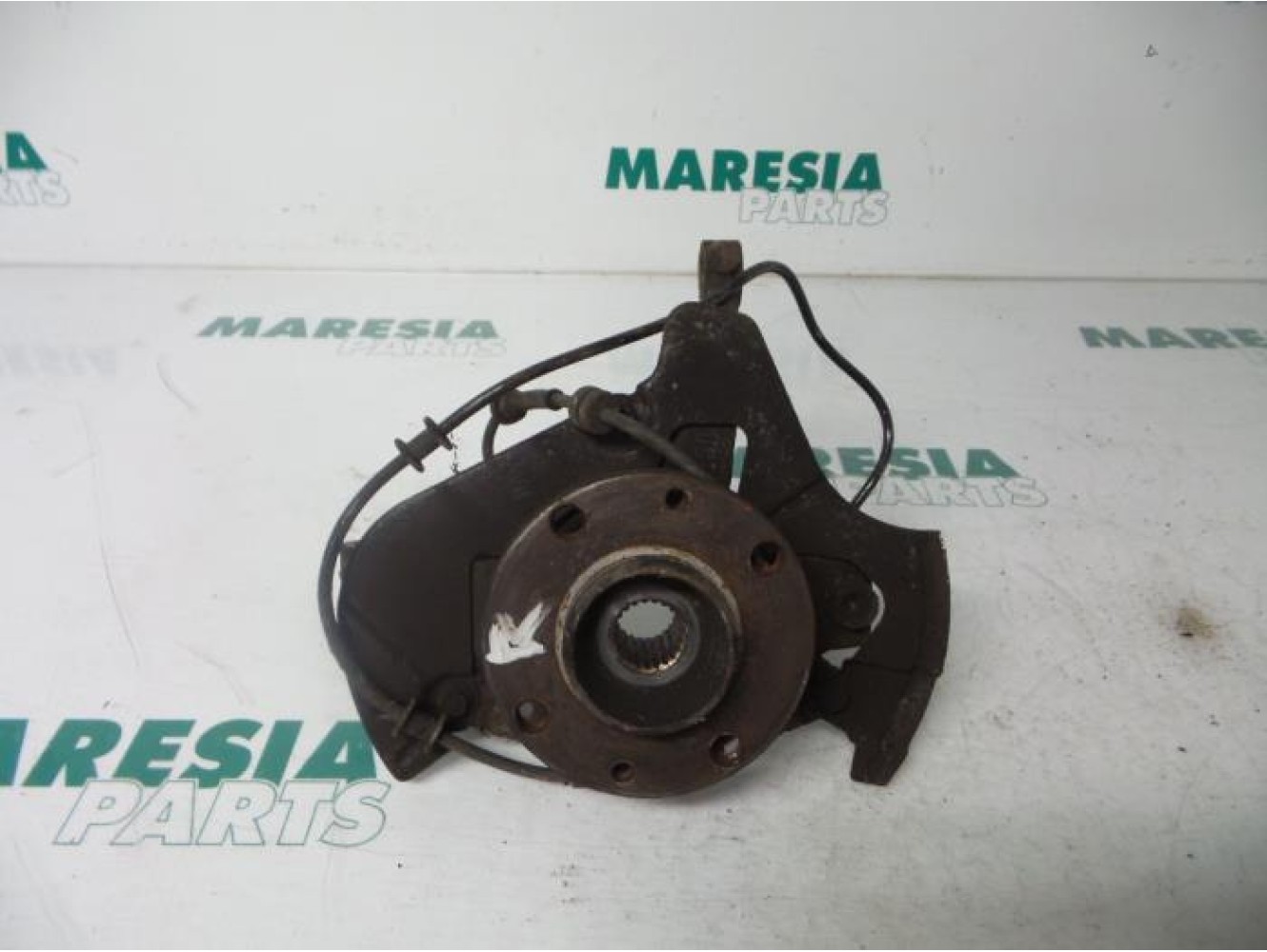 Fiat - Panda - Knuckle, front right