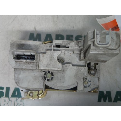 Peugeot - 307 - Front door lock mechanism 4-door, right