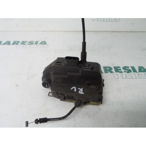Renault - Megane Scenic - Front door lock mechanism 4-door, right