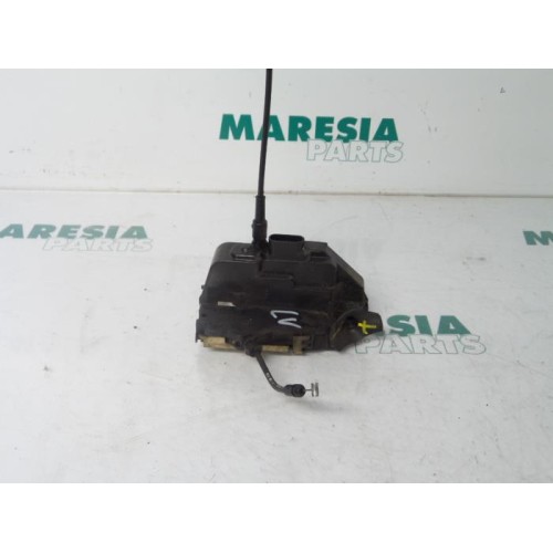 Renault - Megane Scenic - Door lock mechanism 4-door, front left