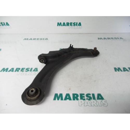 Renault - Megane Scenic - Front lower wishbone, right