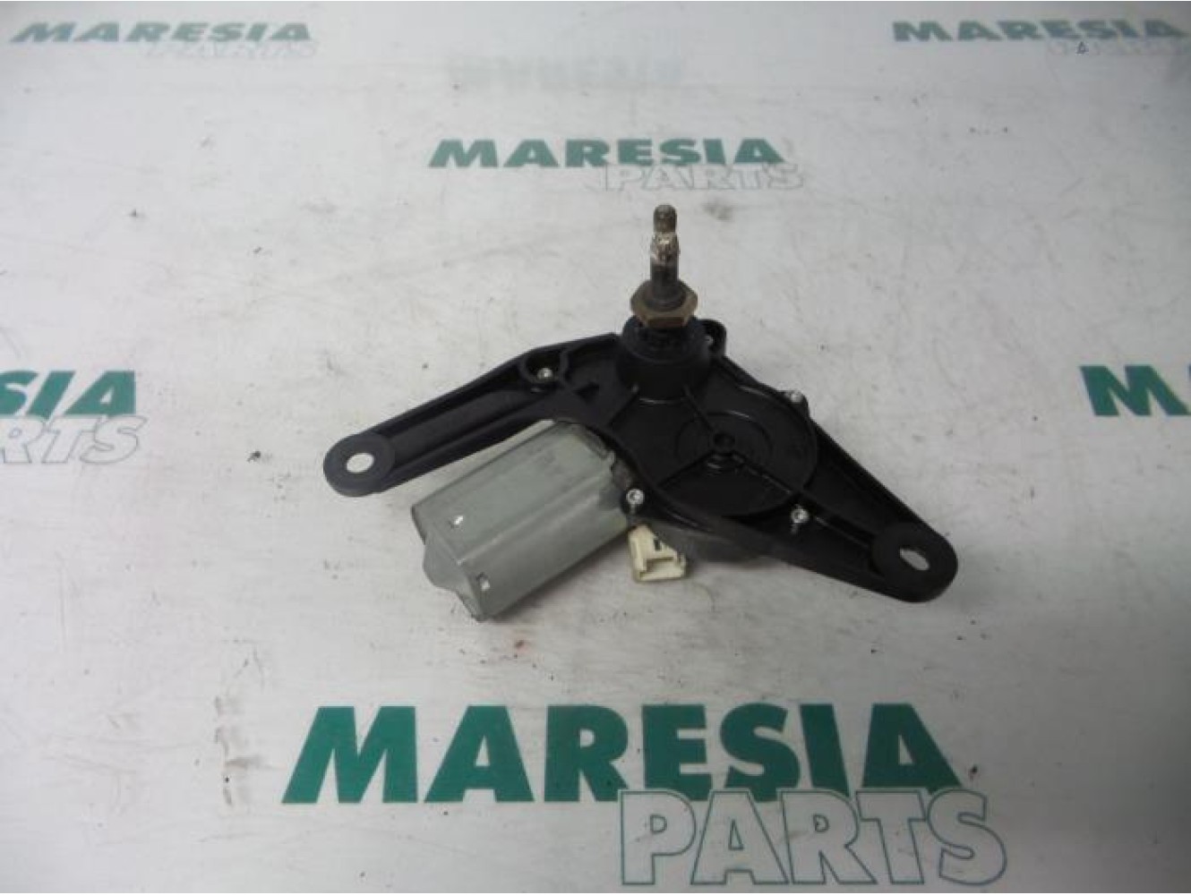 Renault - Clio - Rear wiper motor