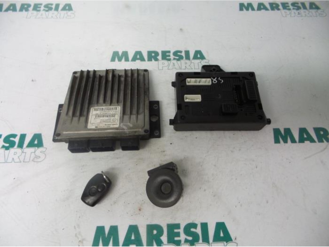 Renault - Clio - Engine management computer