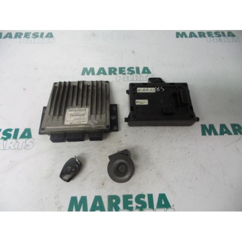 Renault - Clio - Engine management computer